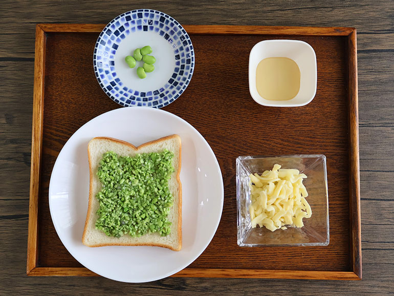 伊彌彦ちゃまめのずんだハニーチーズトースト|伊彌彦ちゃまめ