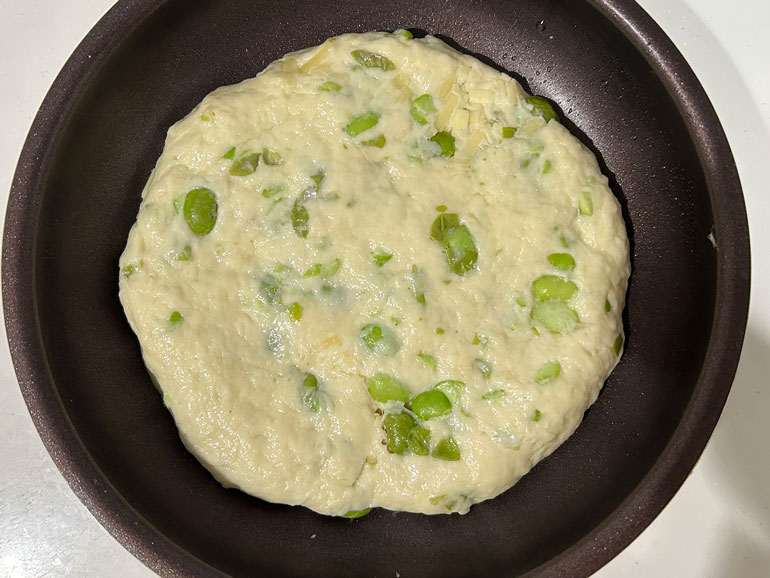 簡単!時短!枝豆たっぷり!夏野菜キーマカレー&チーズナン|伊彌彦ちゃまめ