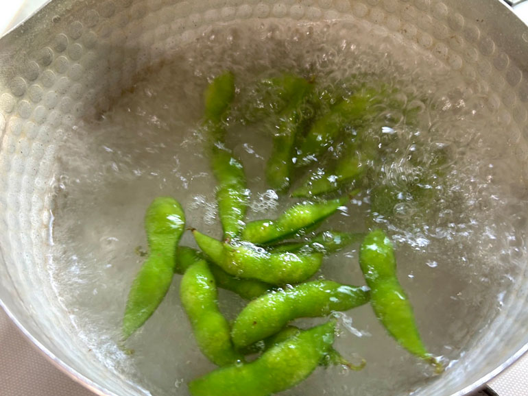 にんにく醤油香る!香ばしベーコンと枝豆のおつまみポテトサラダ|伊彌彦ちゃまめ