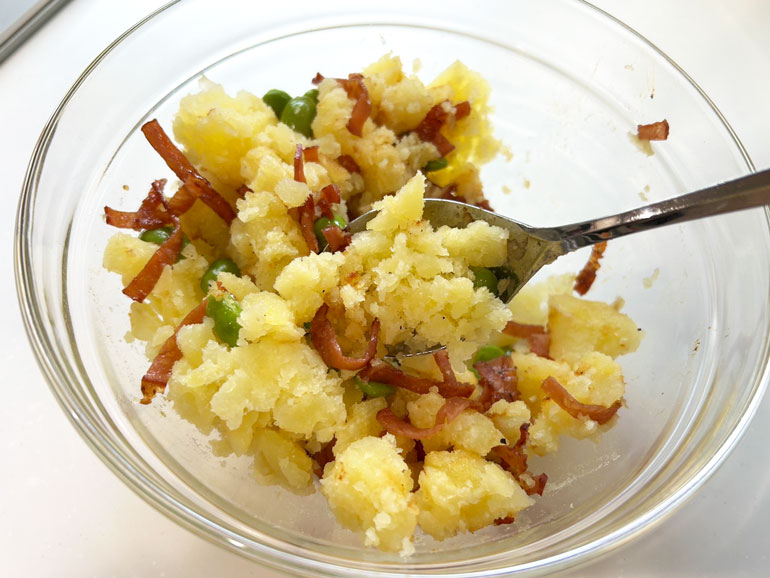 にんにく醤油香る!香ばしベーコンと枝豆のおつまみポテトサラダ|伊彌彦ちゃまめ